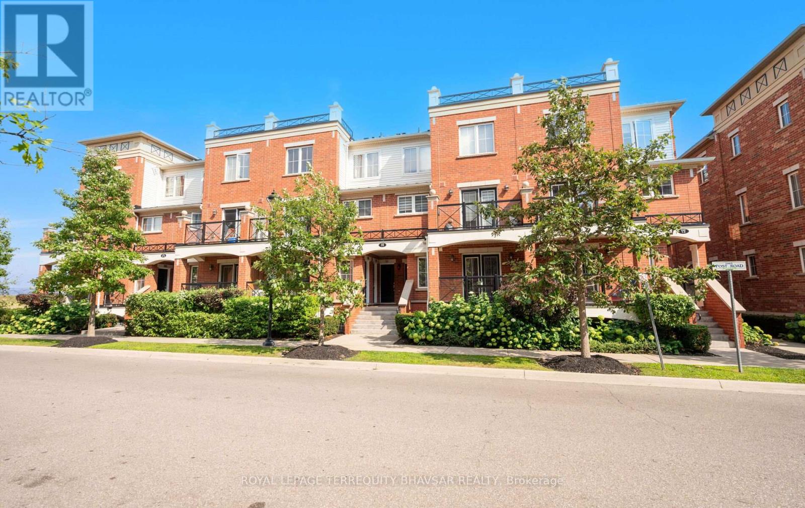 Property image for 4 - 2460 POST ROAD|Oakville (RO River Oaks), Ontario L6H0J2