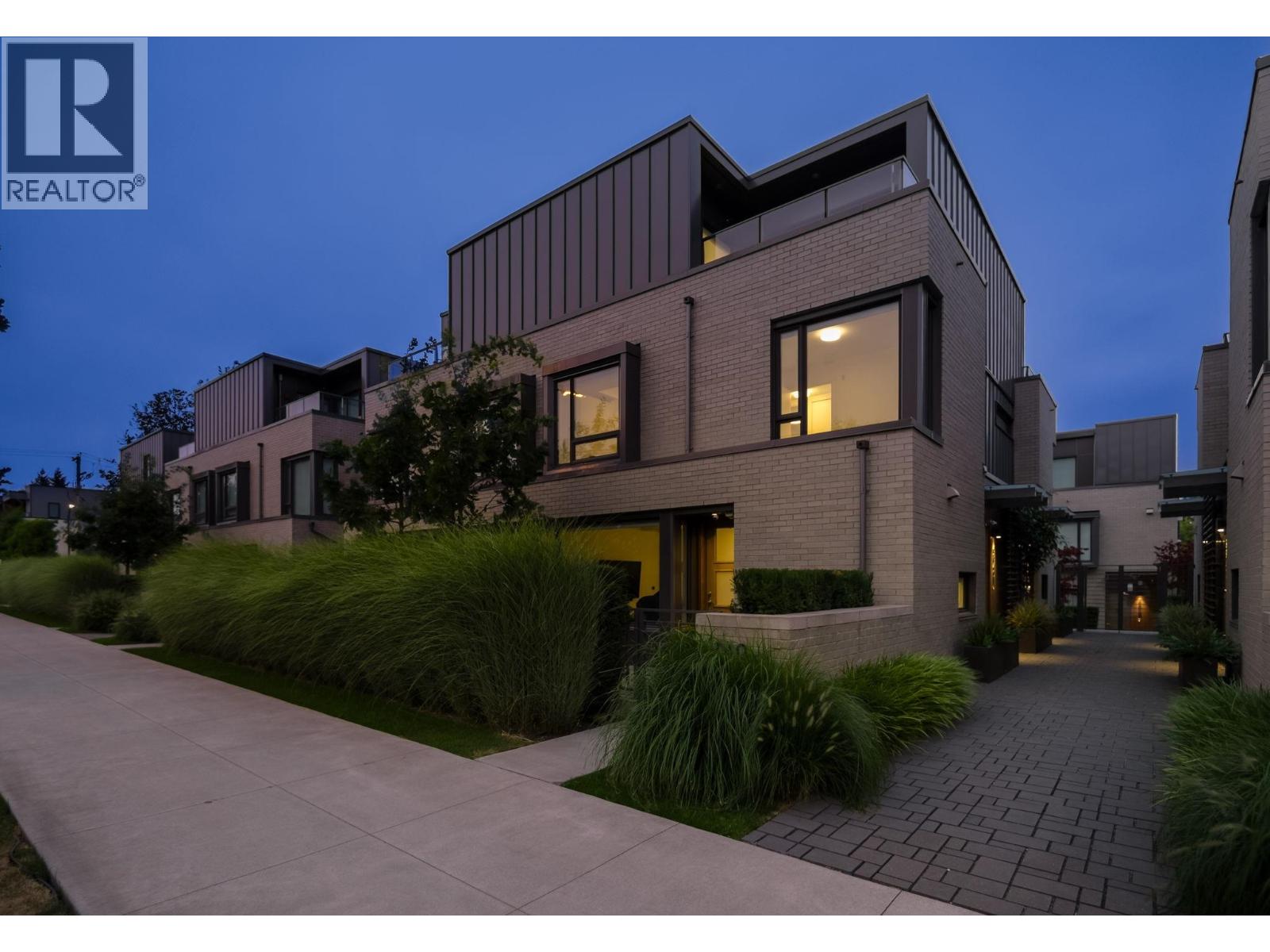 6840 OAK STREET|Vancouver, British Columbia V6P0K7