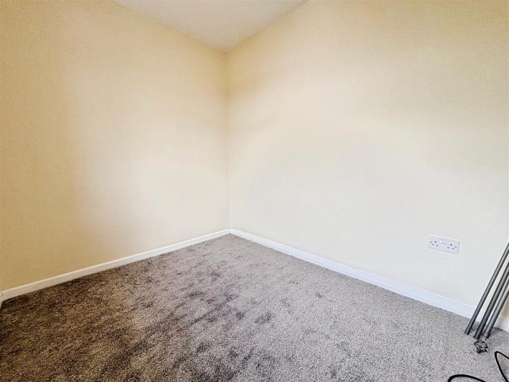 Additional image 13 of Maple Avenue, Bradford, BD3 7AR