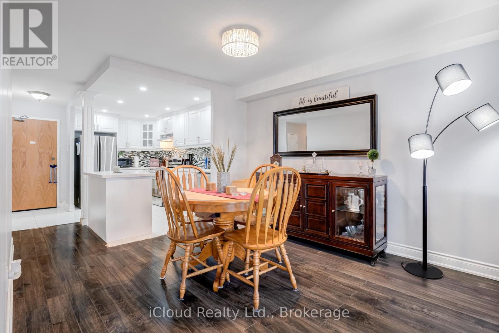 504 - 4 LISA STREET|Brampton (Queen Street Corridor), Ontario L6T4B6