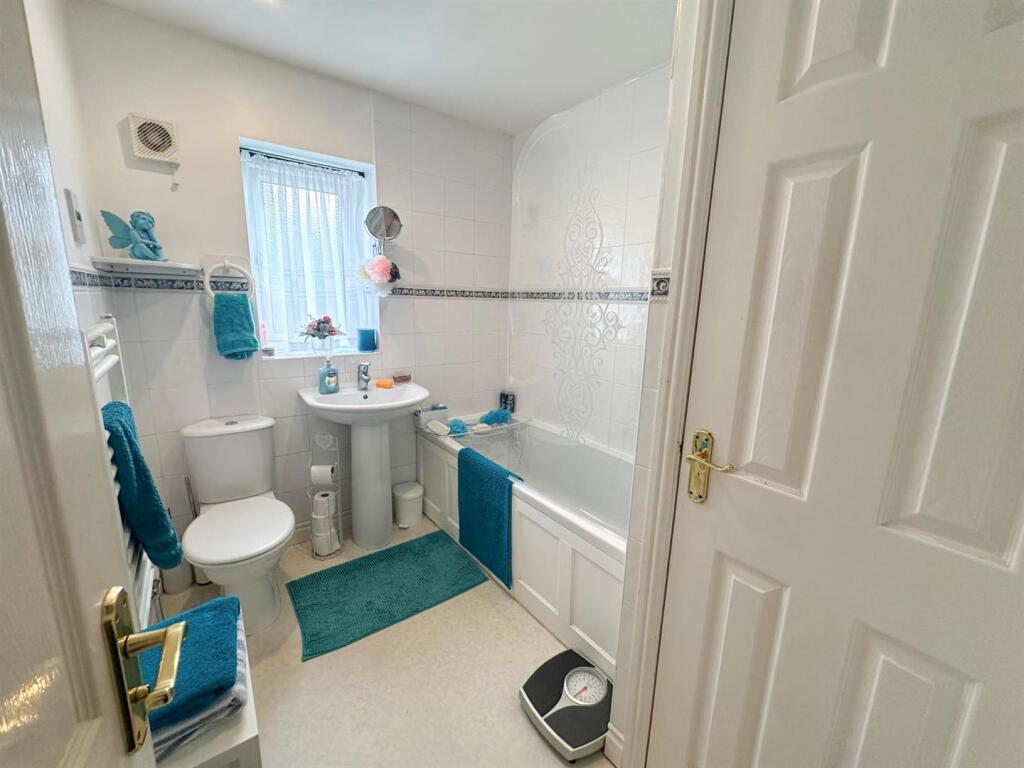 Additional image 12 of Westland Close, Cross Hills