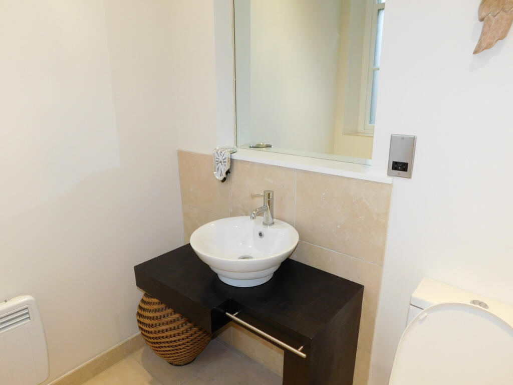 Additional image 12 of 11 Scoresby Street, Little Germany, Bradford, BD1