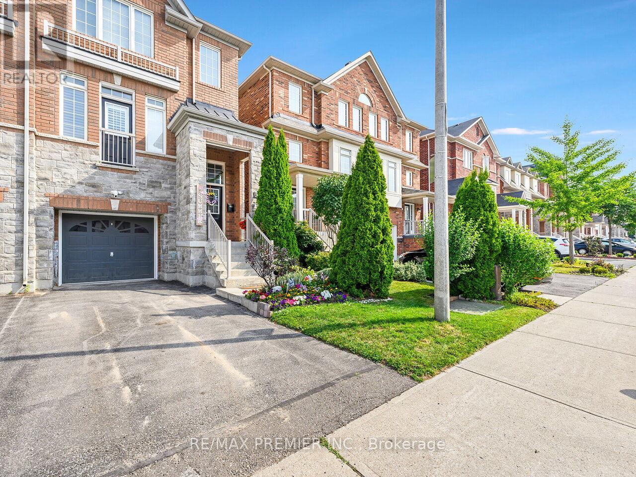 Property image for 38 BETTY NAGLE STREET|Toronto (Humberlea-Pelmo Park), Ontario M9M0E2