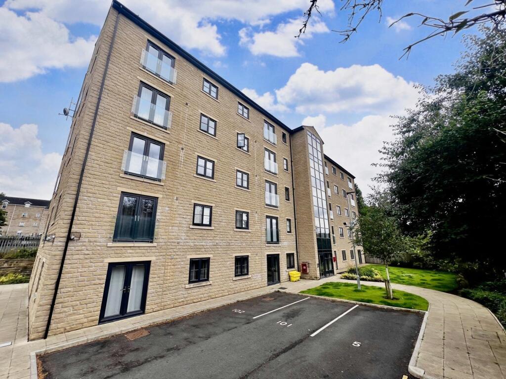 Property image for Waterside View, Harrogate Road, Bradford, West Yorkshire, BD10