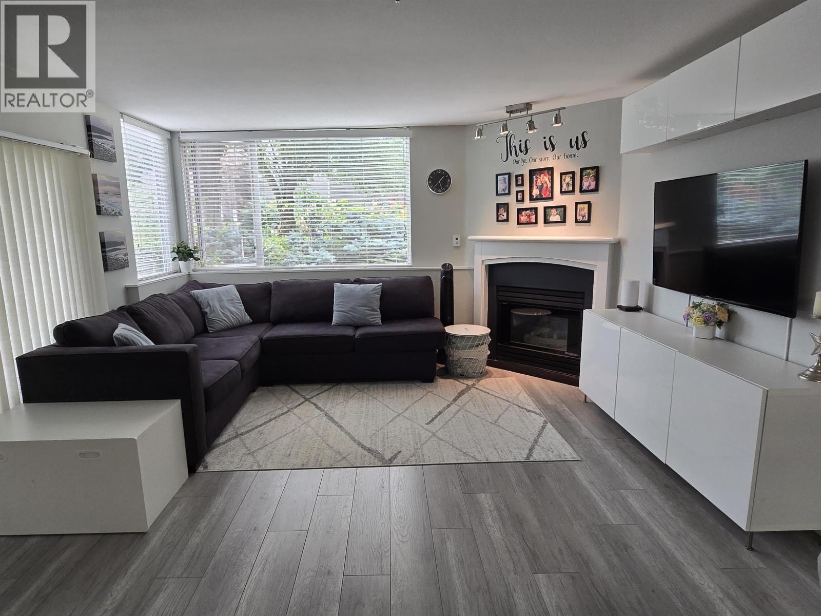 112 8460 JELLICOE STREET|Vancouver, British Columbia V5S4S8