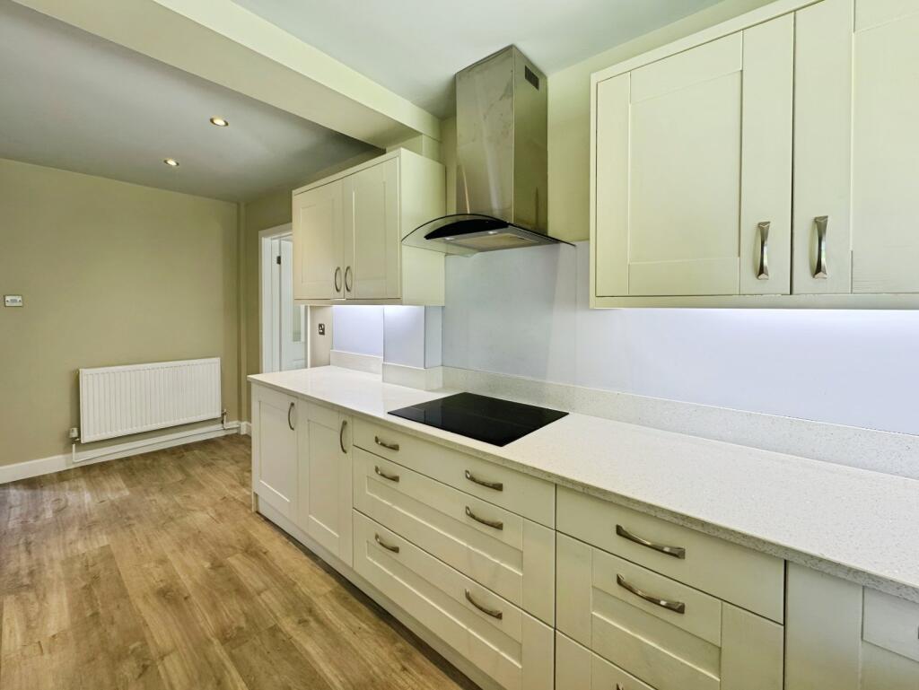 Additional image 10 of Latham Court, Gomersal, BD19