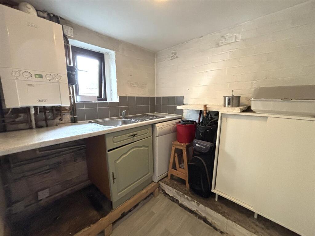 Additional image 12 of Green End, Clayton, Bradford BD14