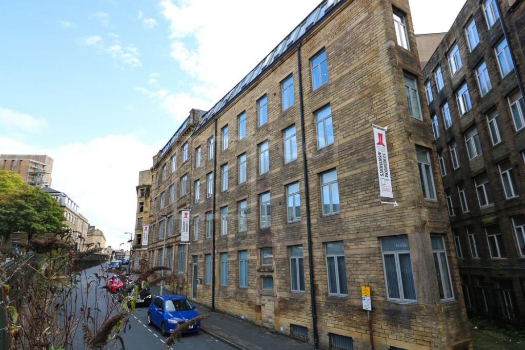Additional image 2 of Grattan House Bradford, BD1