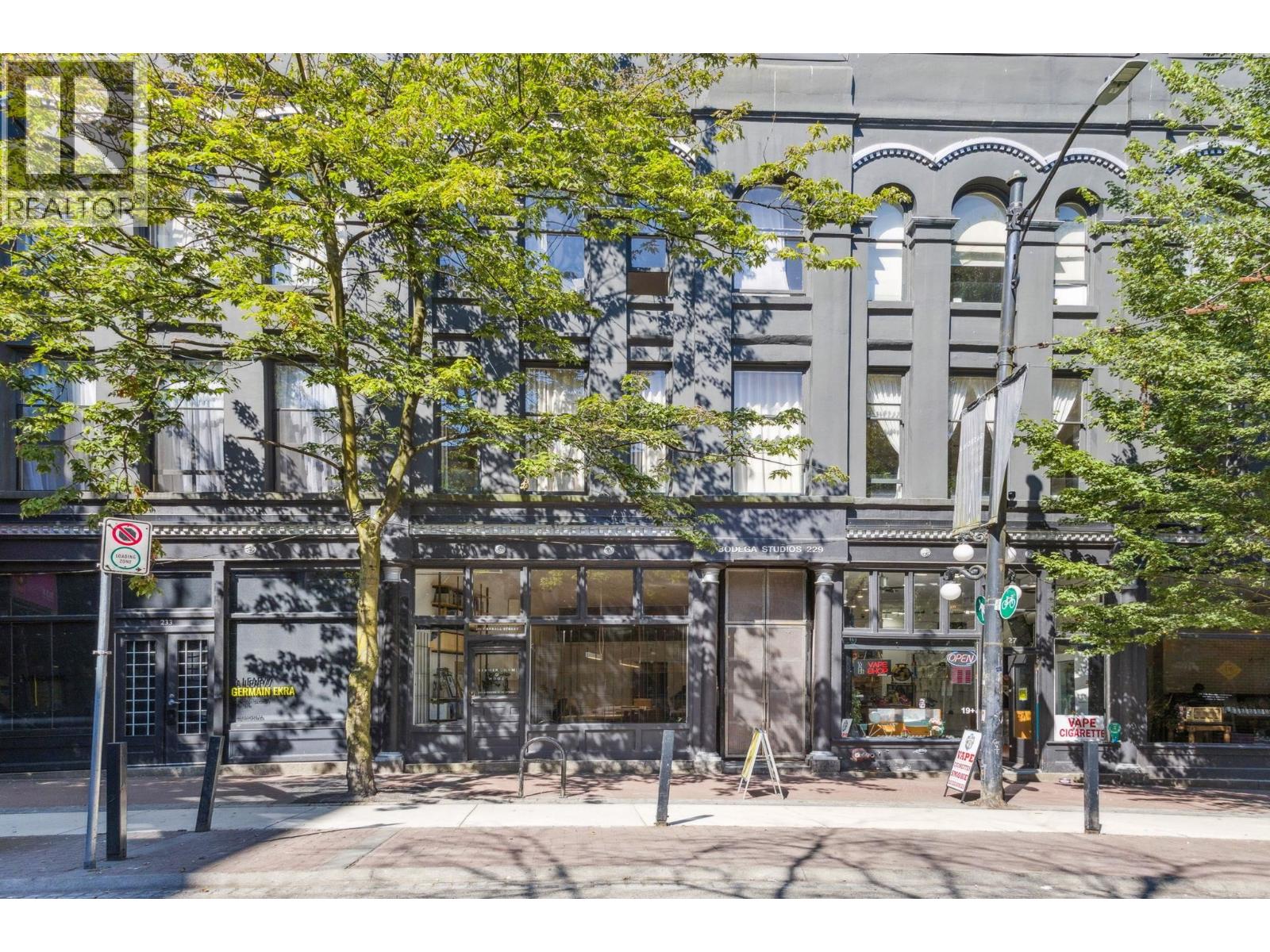 5 229 CARRALL STREET|Vancouver, British Columbia V6B2J2