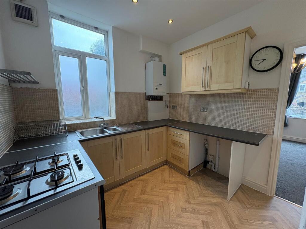 Additional image 10 of Ford, Queensbury, Bradford