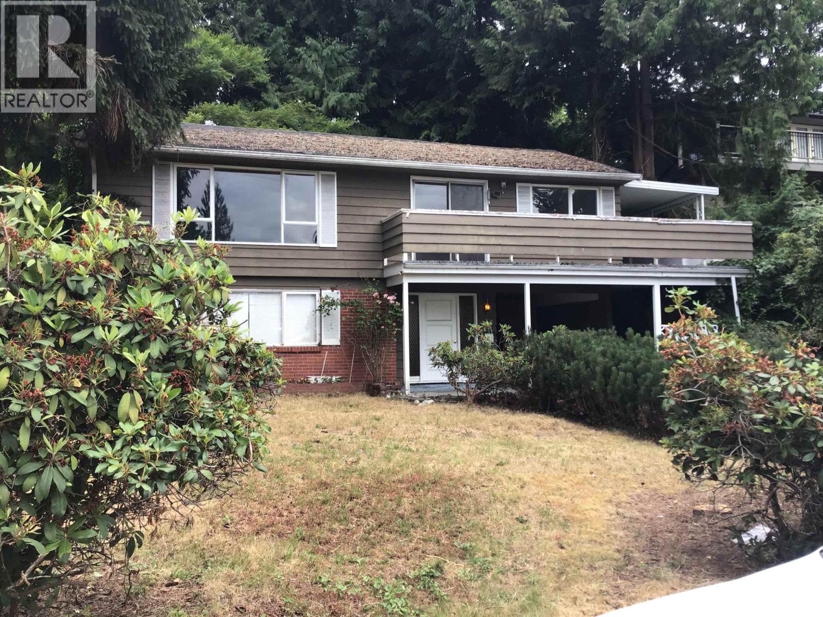 528 GREENWAY AVENUE|North Vancouver, British Columbia V7N3C8