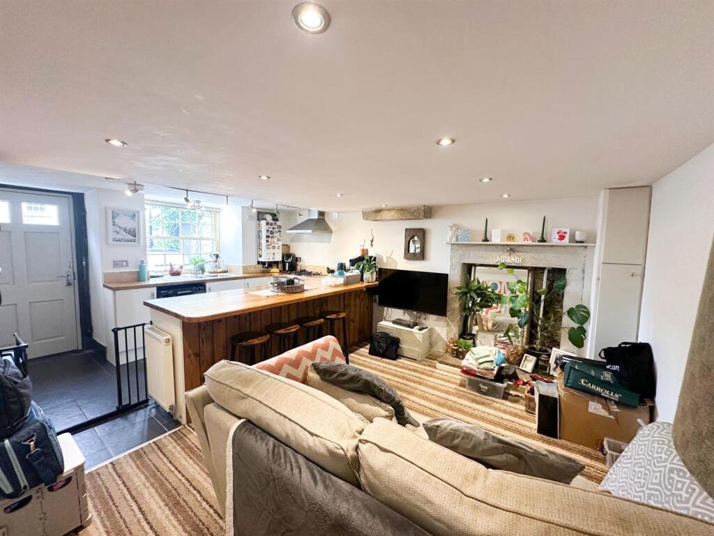 Additional image 5 of Fernbank House, Park Road, Cross Hills