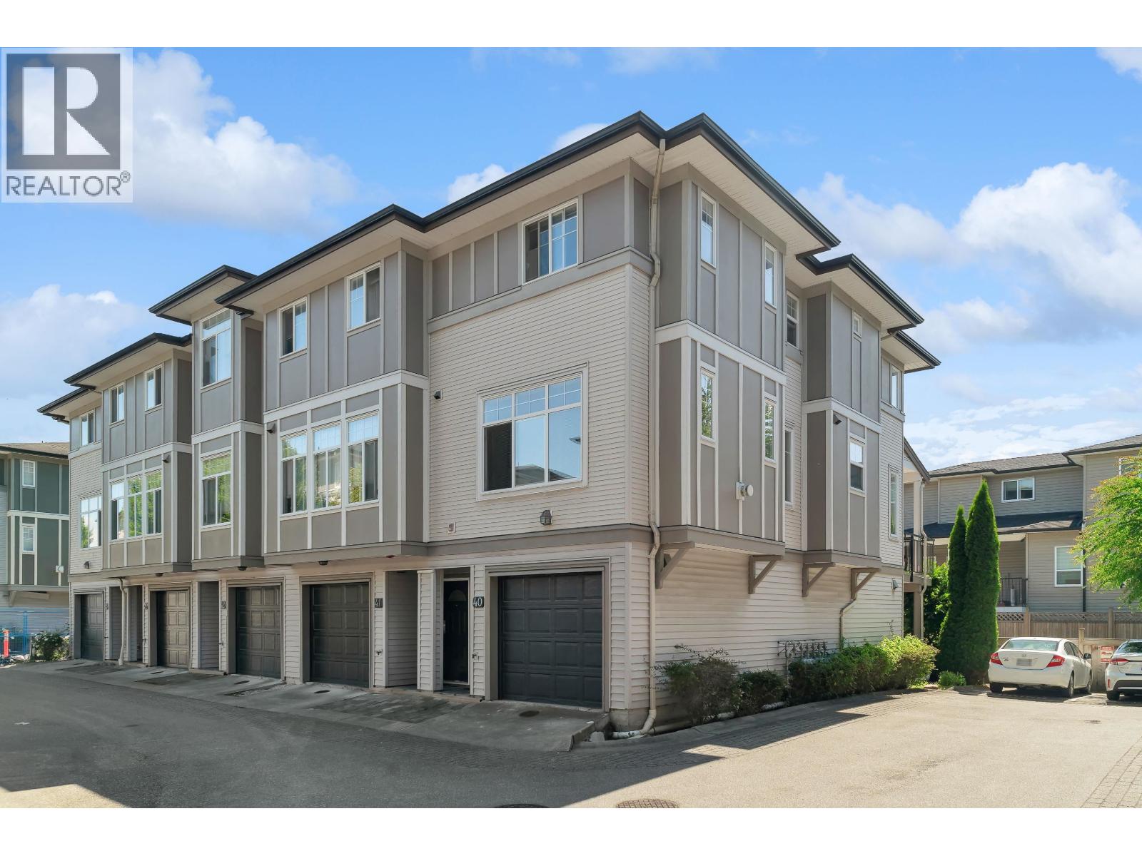 40 1010 EWEN AVENUE|New Westminster, British Columbia V3M5C9