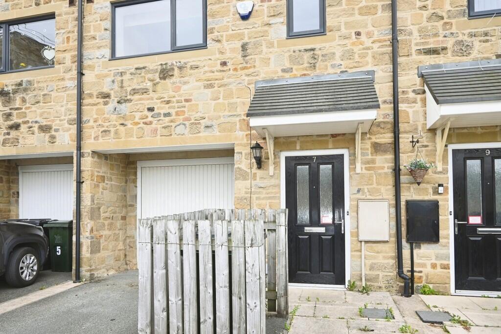 Additional image 20 of Red Holt Drive, Keighley