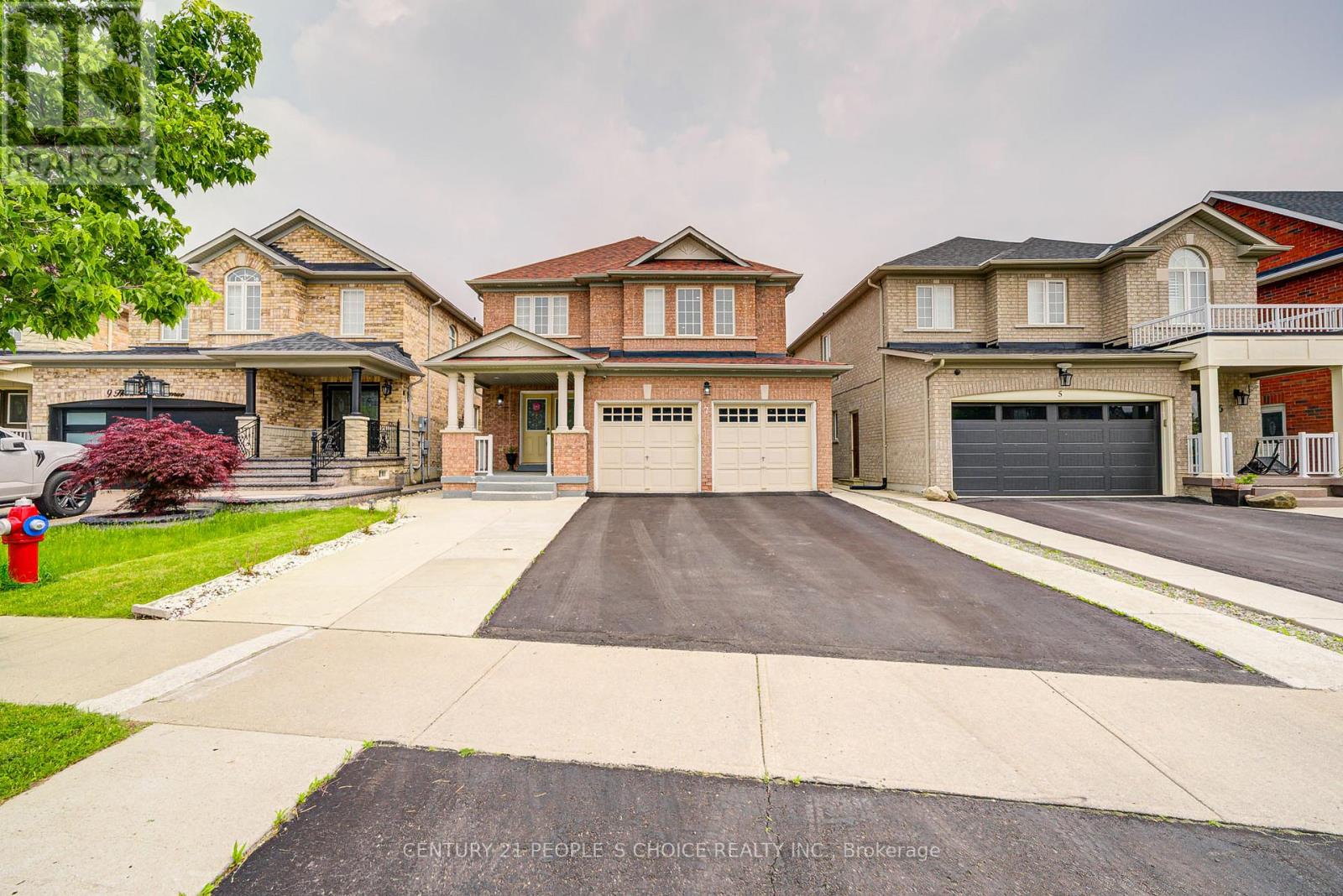 7 HEATHBROOK AVENUE|Brampton (Bram East), Ontario L6P2N1