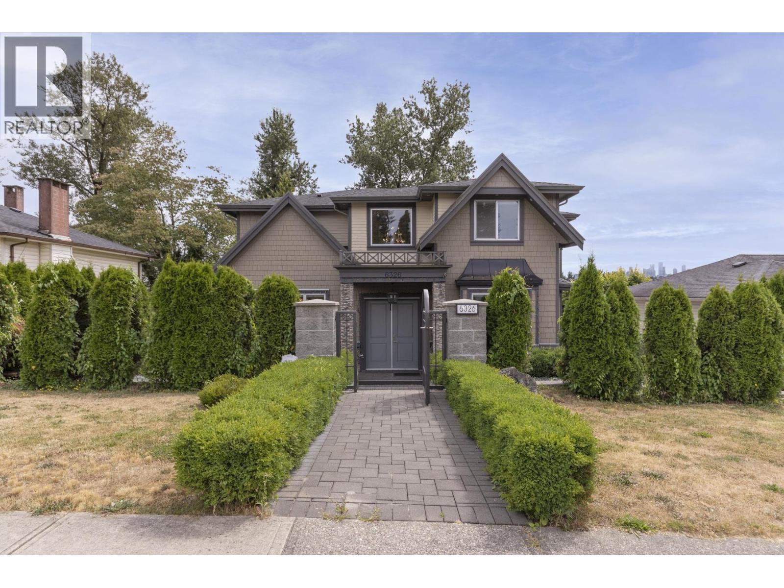 6326 DAWSON STREET|Burnaby, British Columbia V5B2W6