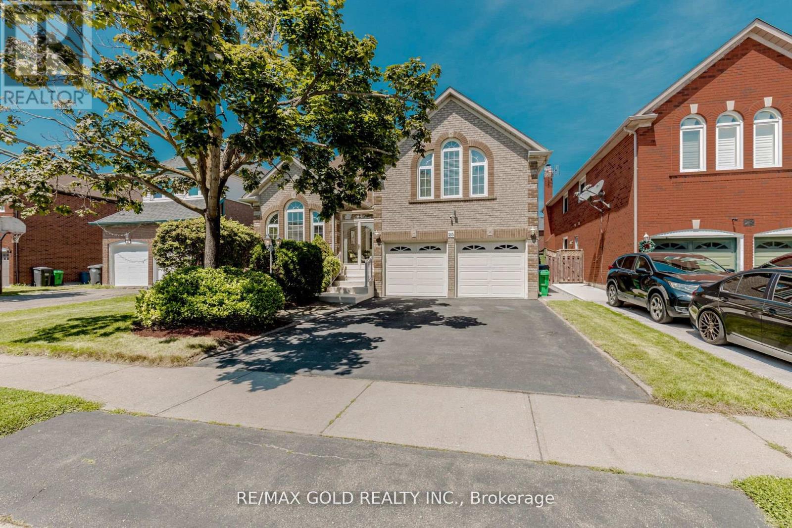 Property image for 25 RED CEDAR CRESCENT|Brampton (Sandringham-Wellington), Ontario L6R1A8