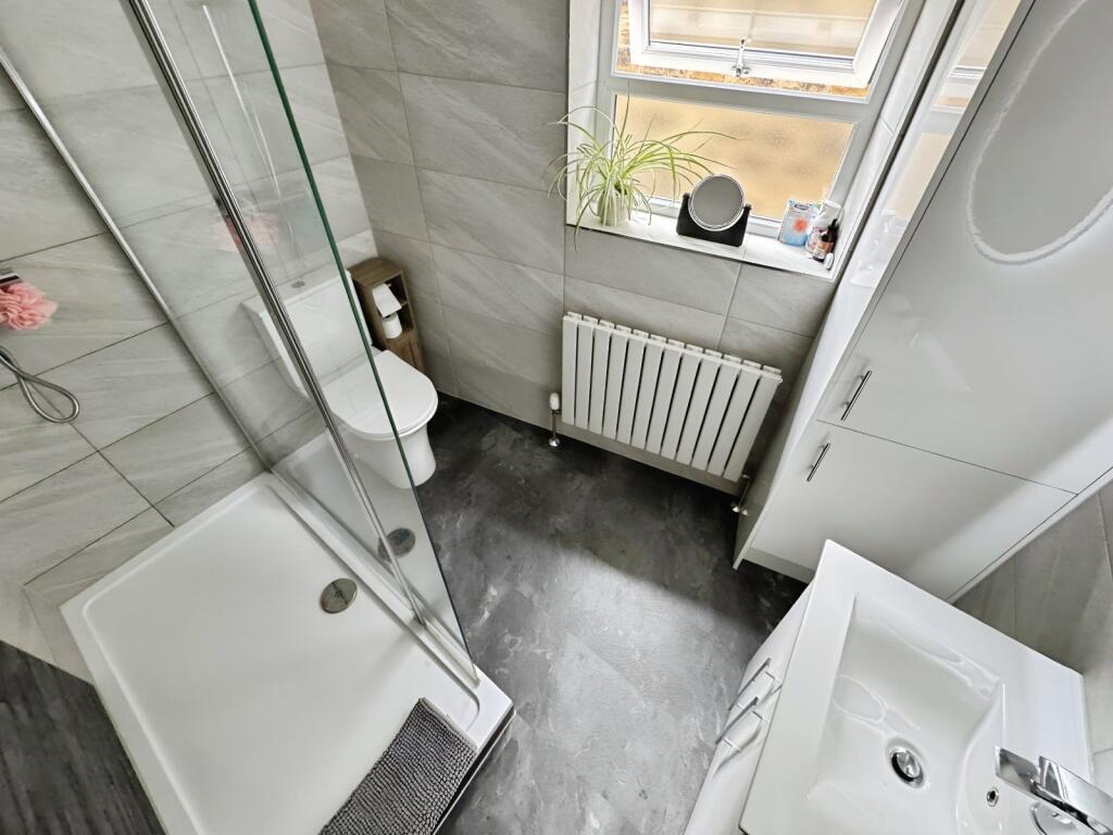 Additional image 4 of Oxford Road, Gomersal, BD19