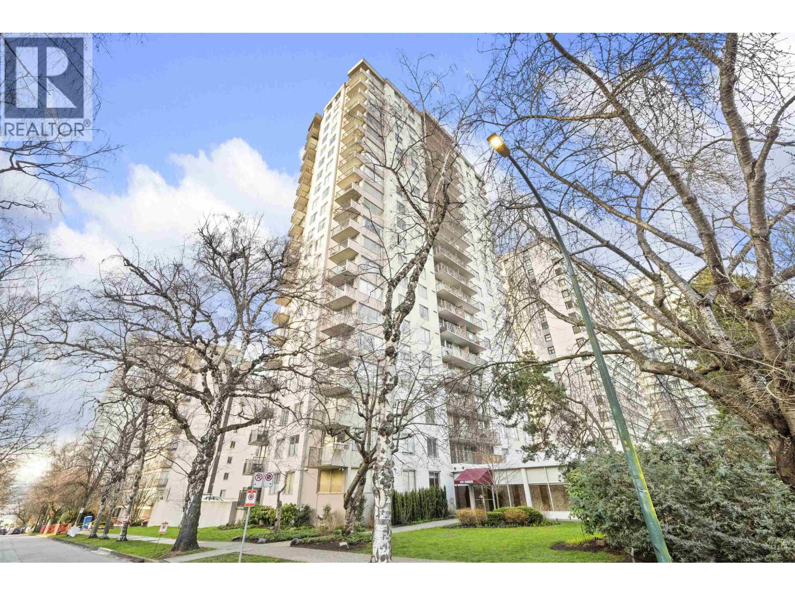 1803 1251 CARDERO STREET|Vancouver, British Columbia V6G2H9