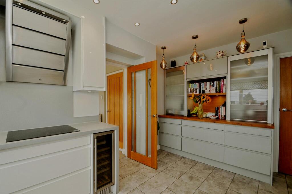 Additional image 5 of Dale Garth, Baildon, Shipley