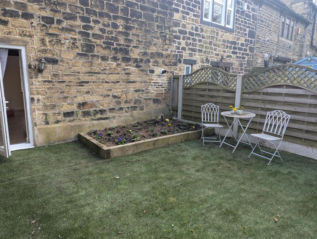 Additional image 14 of Ley Fleaks Road, Idle, Bradford