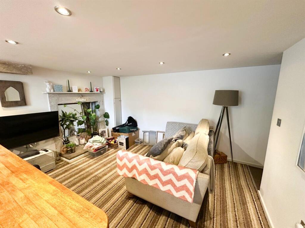 Additional image 6 of Fernbank House, Park Road, Cross Hills