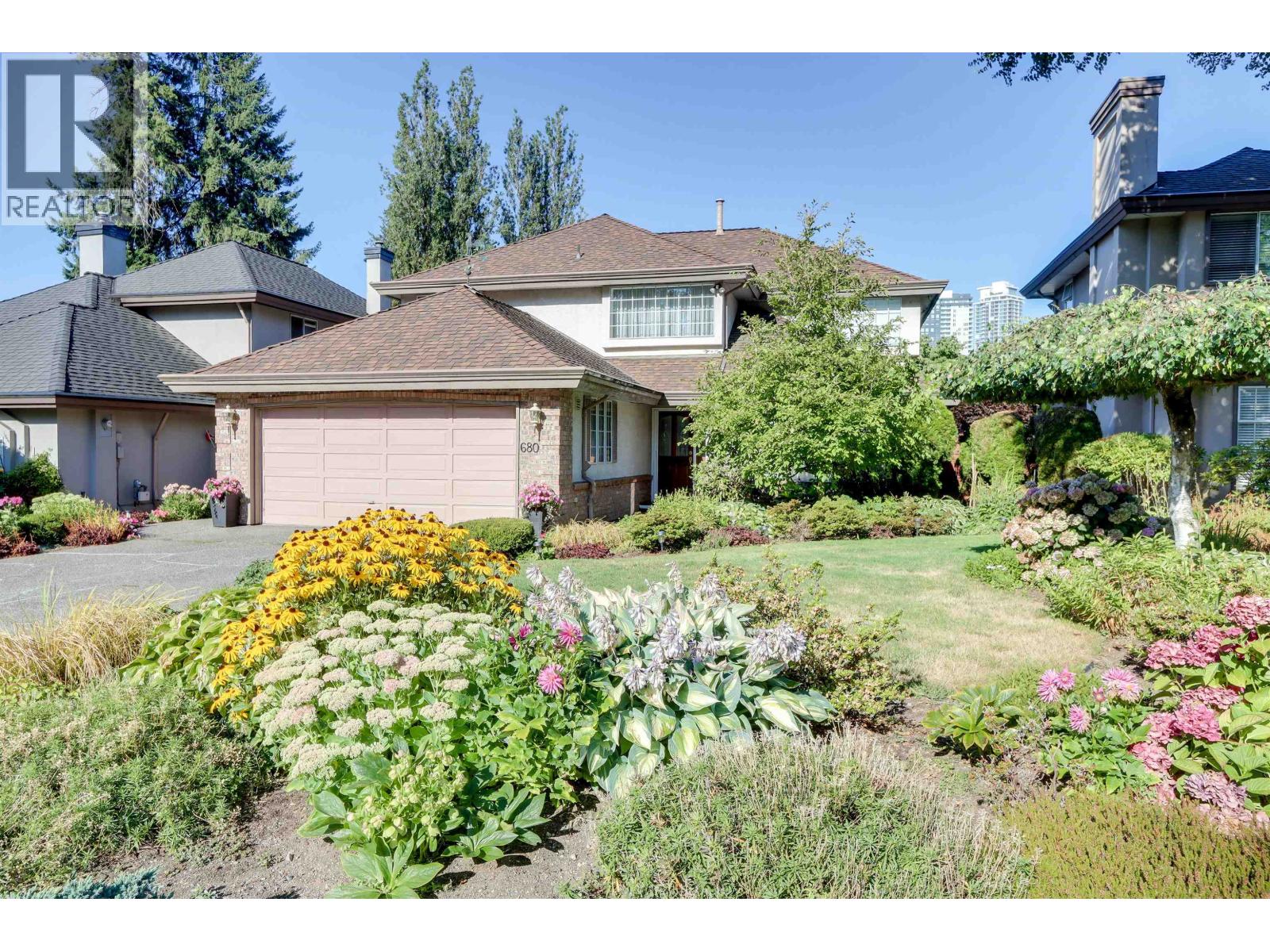 680 FLORENCE STREET|Coquitlam, British Columbia V3J4C6