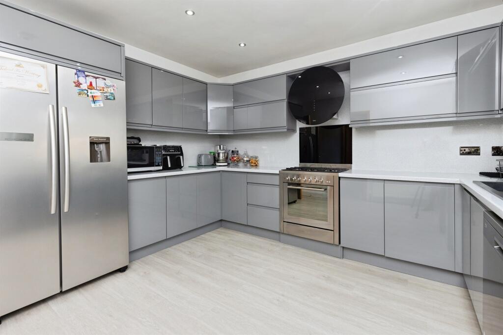 Additional image 5 of Sixth Avenue, Bradford