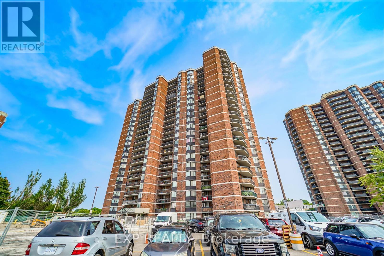 901 - 236 ALBION ROAD|Toronto (Elms-Old Rexdale), Ontario M9W6A6