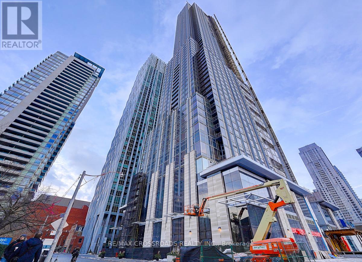 1607 - 11 YORKVILLE AVENUE|Toronto (Annex), Ontario M4W1L2