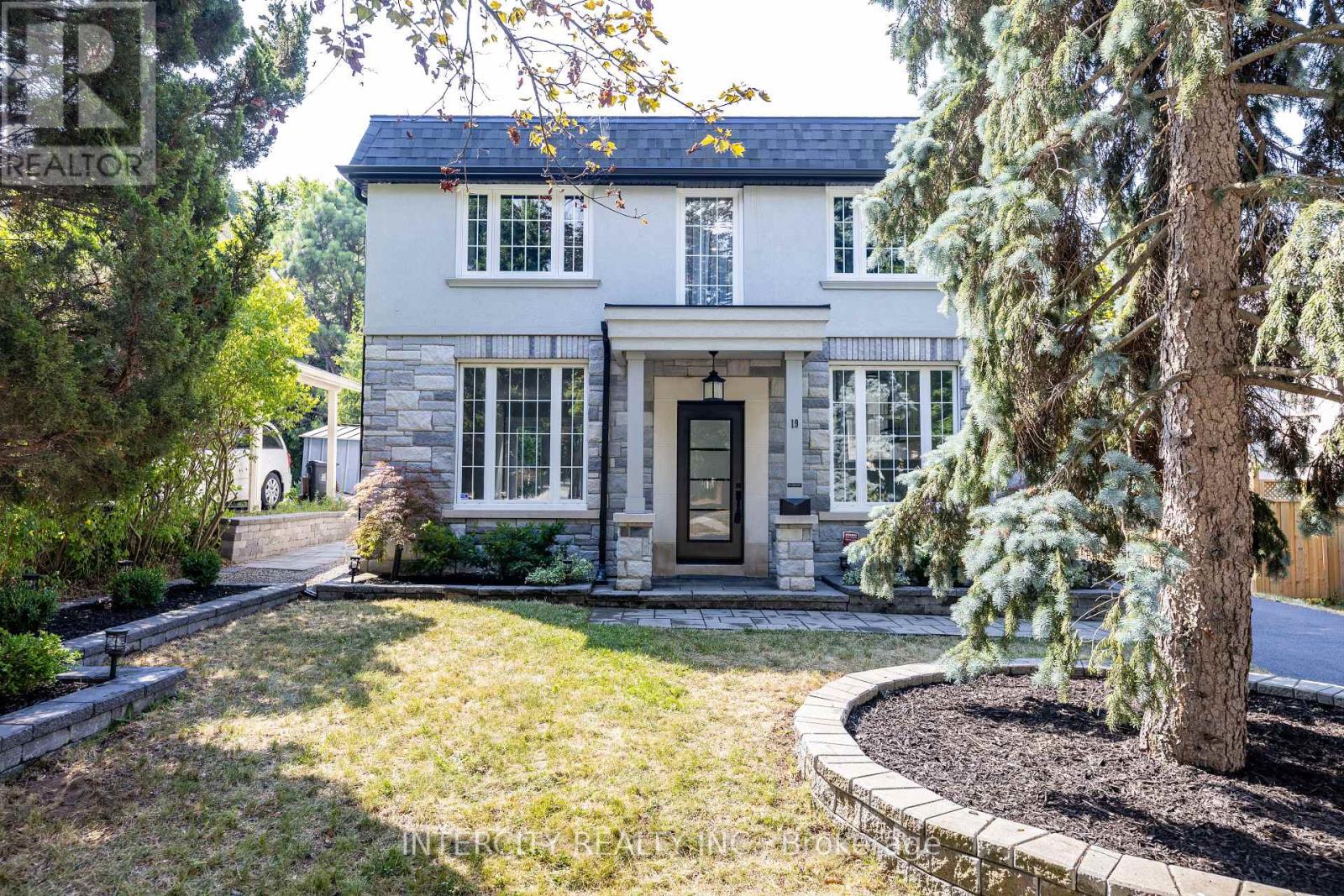 19 MAROWYNE DRIVE|Toronto (Don Valley Village), Ontario M2J2A2