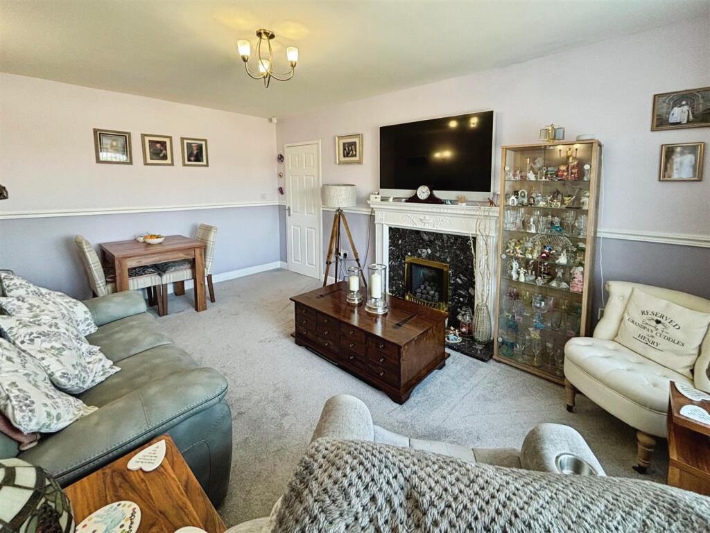 Additional image 6 of Queens Rise, Bradford, BD2 4BS