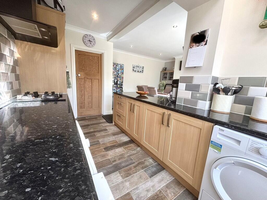 Additional image 29 of Fieldway, Clayton, Bradford