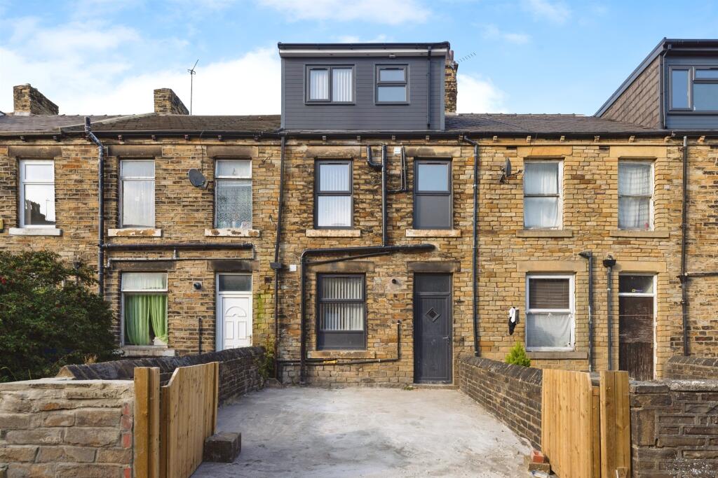 Property image for Smiddles Lane, Bradford