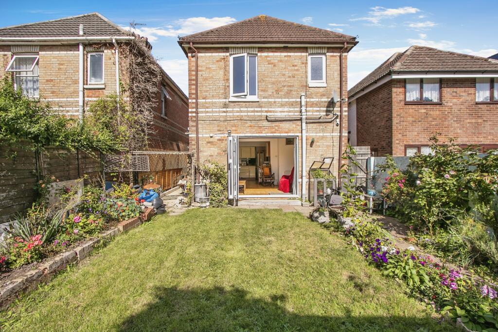 Additional image 16 of Hill Crest Road, Poole, BH12