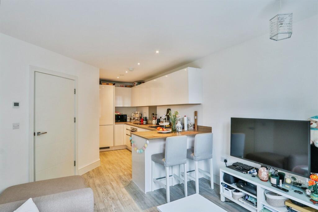 Additional image 13 of West Cliff Road, Bournemouth