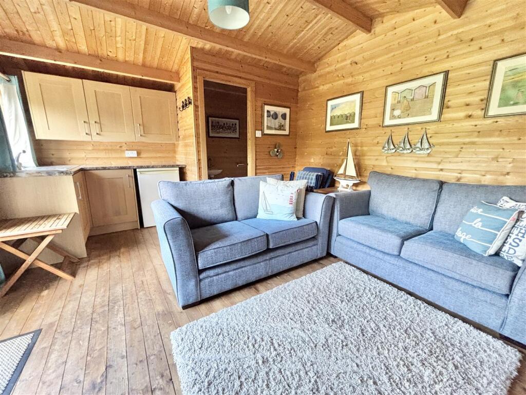 Additional image 16 of Beacon Park Road, Upton, Poole