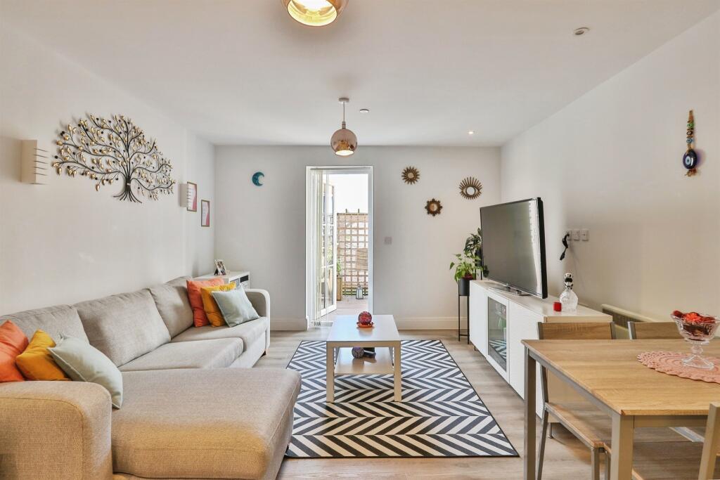 Additional image 3 of Albert Road, BOURNEMOUTH