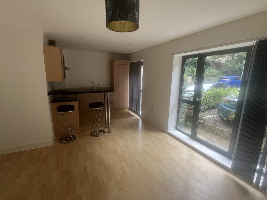 Additional image 16 of Flat 1, Lister Court,Bradford,BD8 7DN