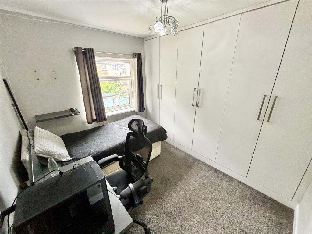 Additional image 12 of Leaventhorpe Lane, Bradford 8