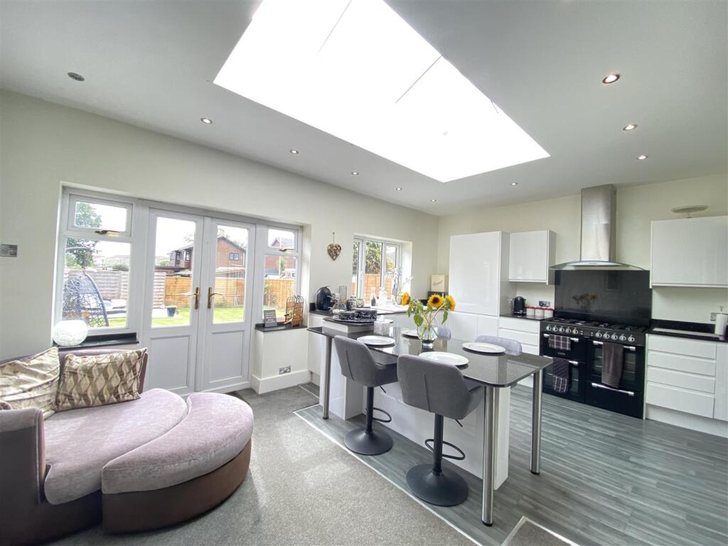 Additional image 3 of Hinchliffe Road, Poole