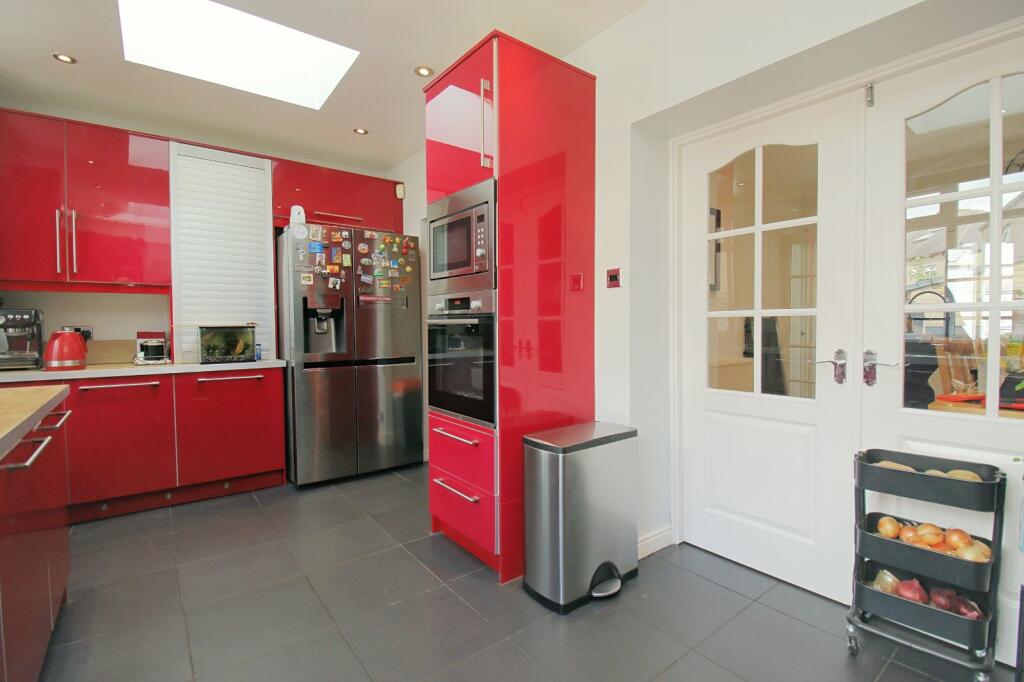 Additional image 11 of Lindley Drive, Bradford, BD7