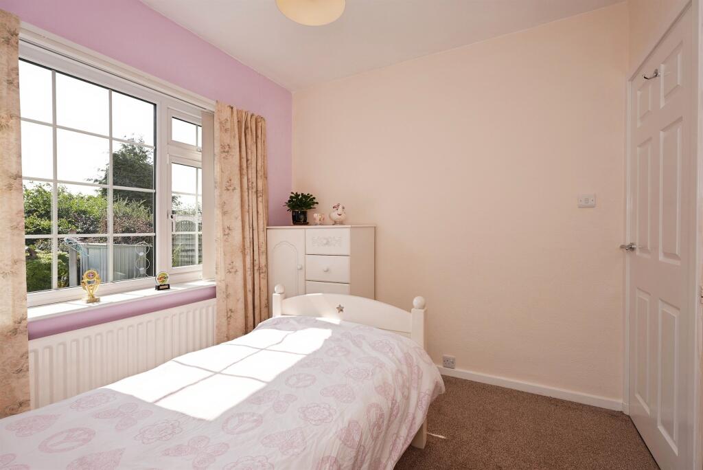 Additional image 7 of Fairway, Bradford