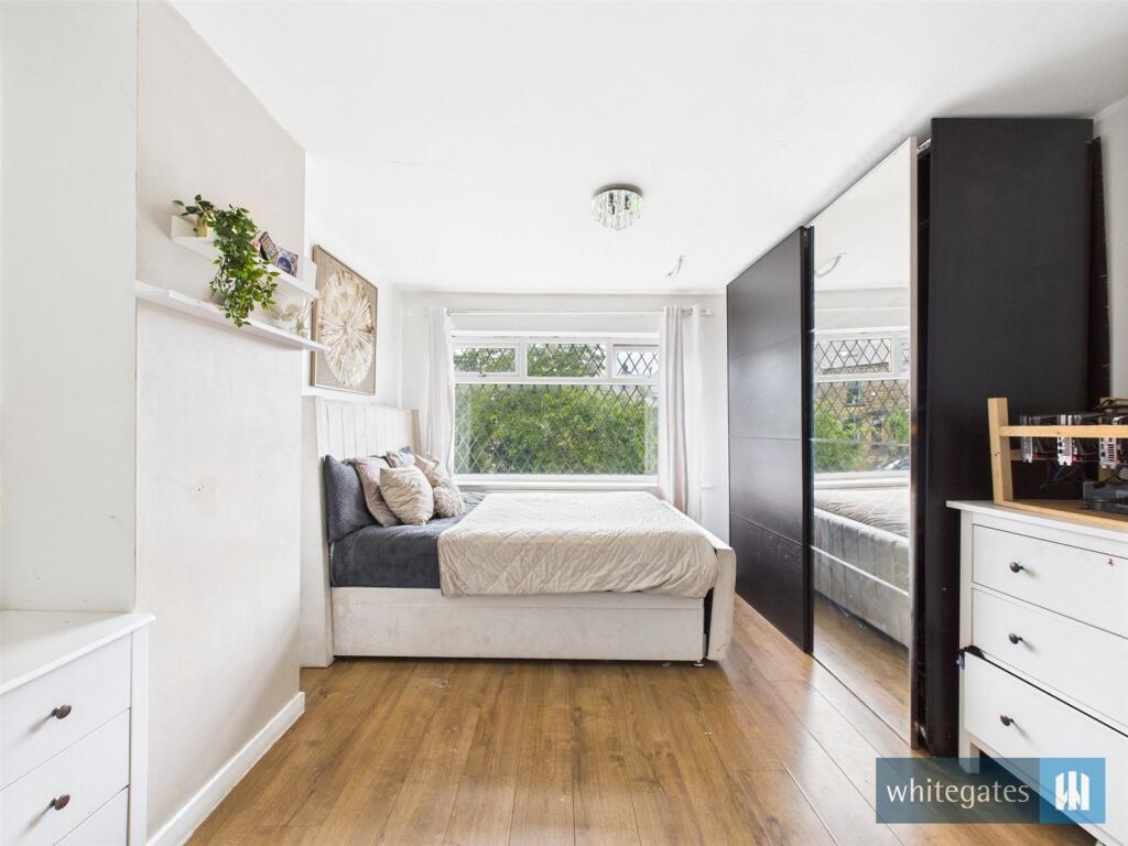 Additional image 4 of Brownroyd Hill Road, Bradford, West Yorkshire, BD6