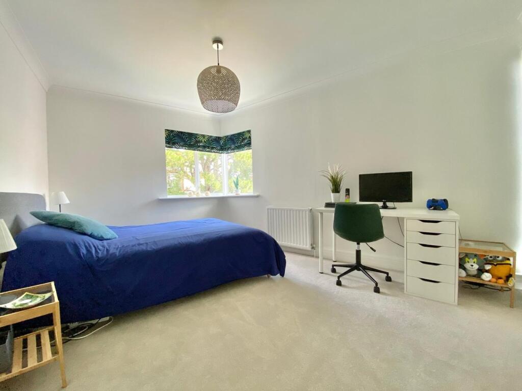 Additional image 13 of Showboat 58-62 Banks Road, Sandbanks , BH13