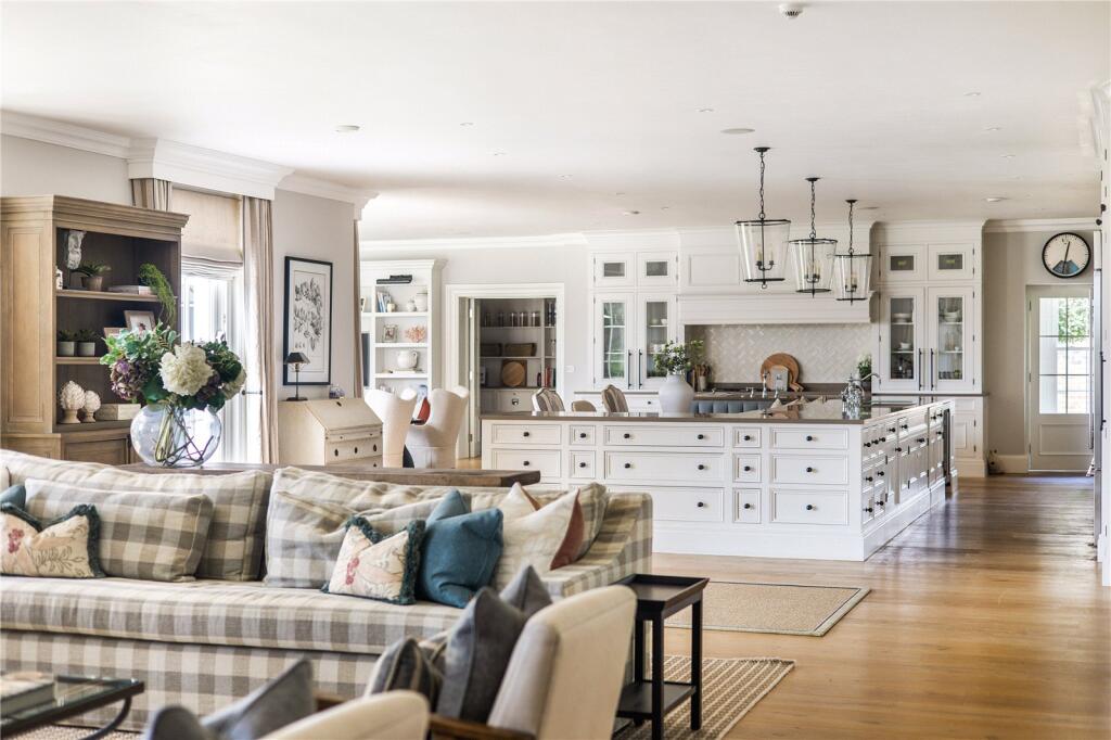 Additional image 11 of Lawrence Drive, Canford Cliffs, Poole, Dorset, BH13