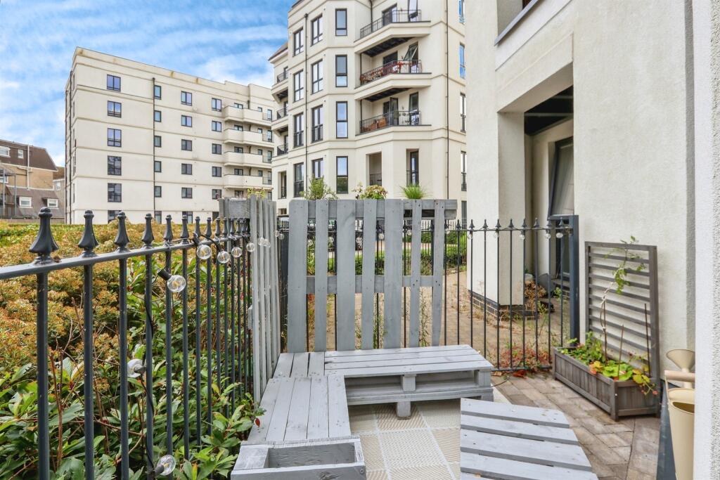 Additional image 8 of West Cliff Road, Bournemouth