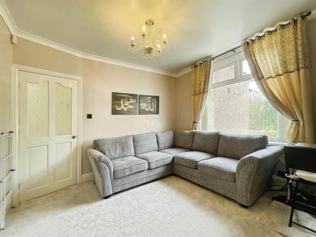 Additional image 8 of Kenmore Crescent Bradford, BD6 3JG