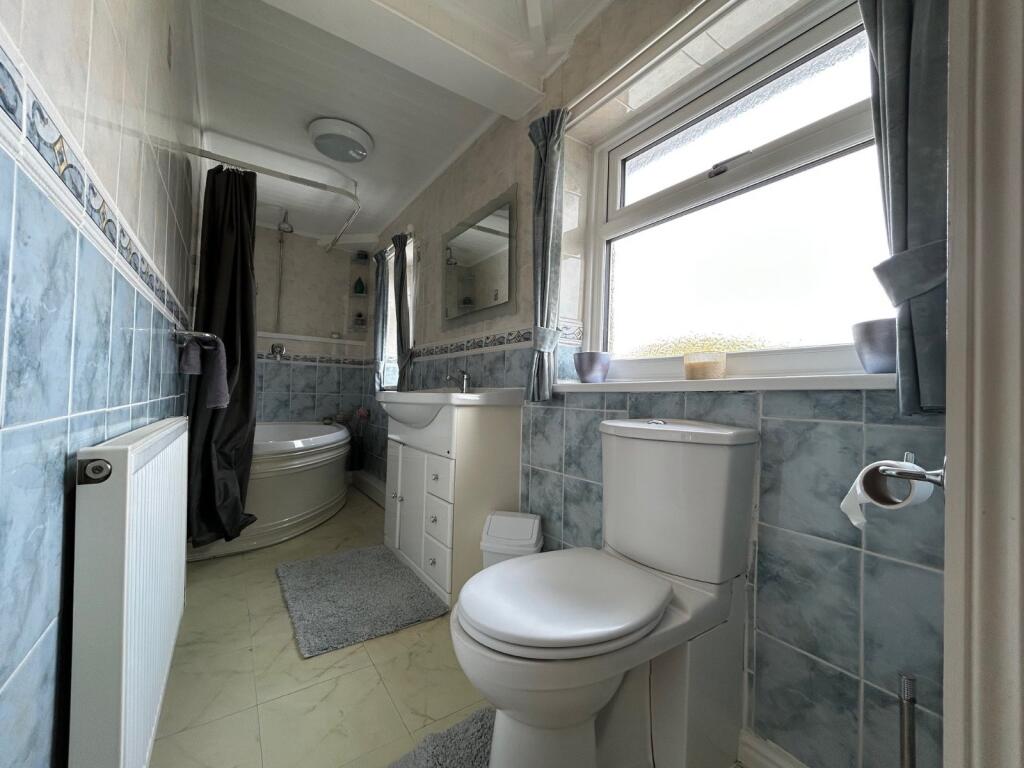 Additional image 26 of Mandale Road, Bradford, BD6