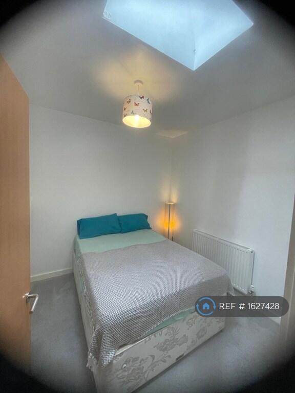 Additional image 9 of Globe Lane, Poole, BH15